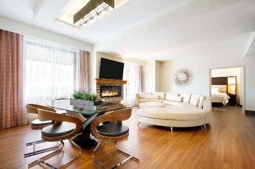 Embassy Suites By Hilton Fayetteville Fort Bragg image 2