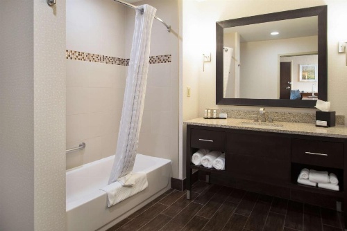 Embassy Suites By Hilton Fayetteville Fort Bragg image 7